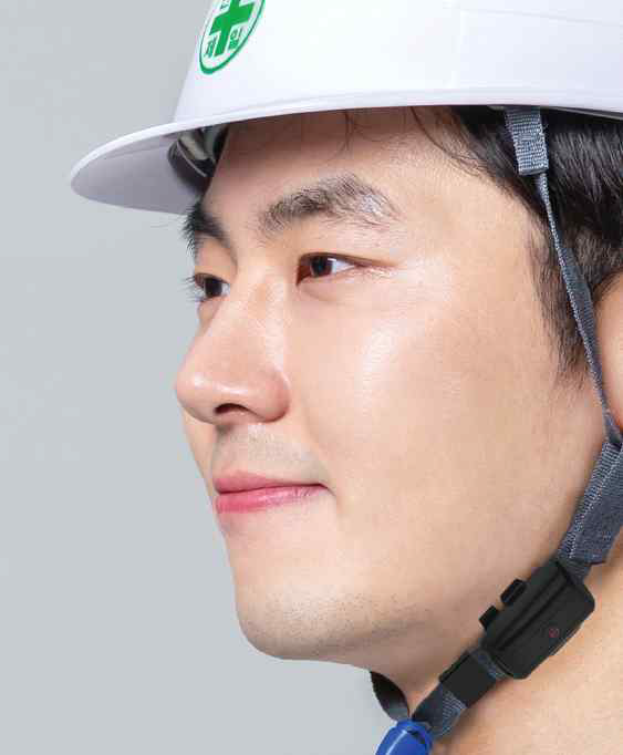 스마트안전모 제품 사진. (출처: 경기창조경제혁신센터)