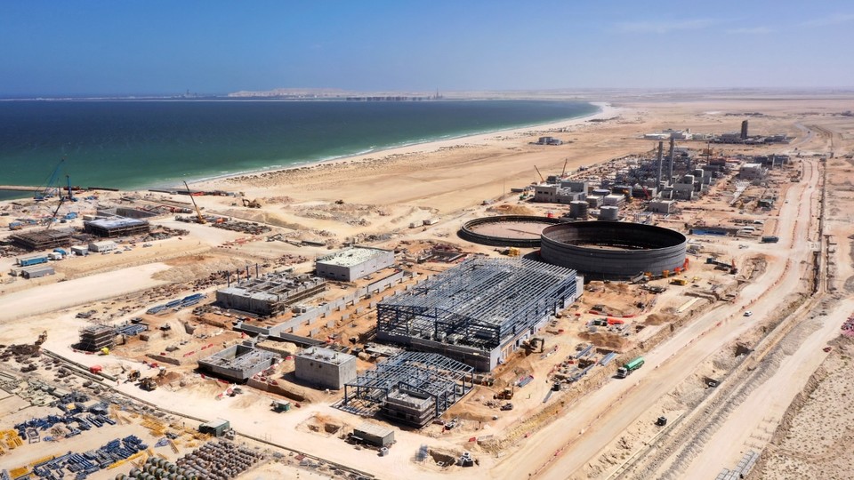 2021년 5월 오만 살라라(Salalah) 지역에 건설된 암모니아 공장 (사진=OQ)
