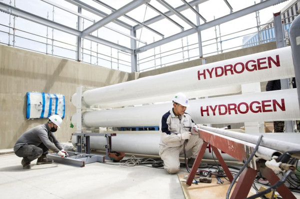 롯데케미칼, 수소시장공략 통한 매출증대 기대 (사진= The korean economic daily )