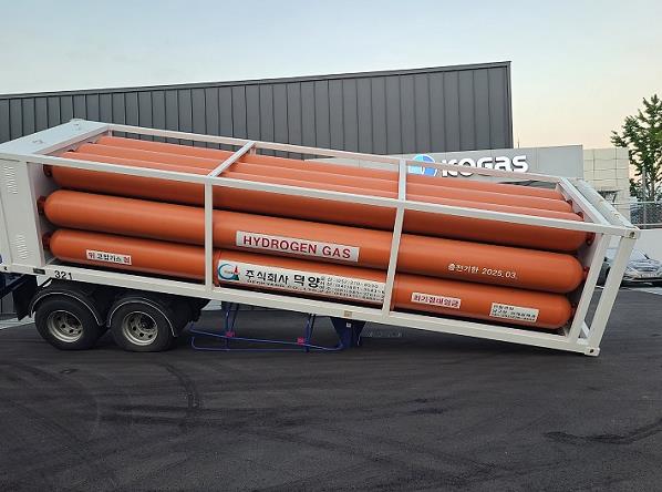 김해충전소 수소가스 튜브트레일러 사고 사진. (사진=구자근의원실 제공)