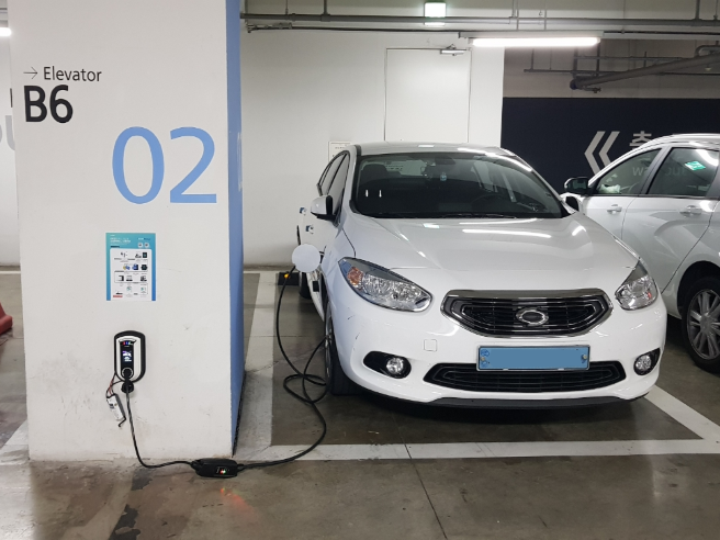 콘센트형 충전기 설치 사례 (사진=서울시)