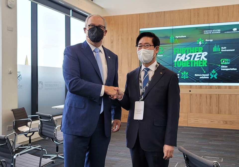 제이 인슬리 미국 워싱턴 주지사(왼쪽)와 양승조 지사(오른쪽). (사진=충남도 제공)