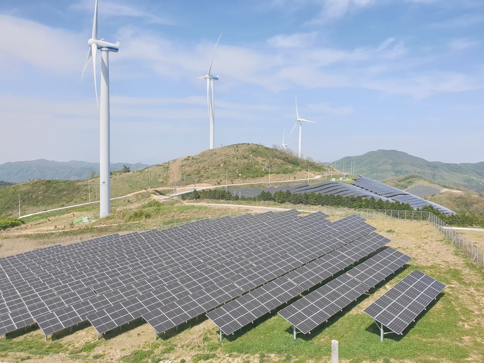 재생에너지 현장- 영암군 풍력·태양광. (사진=전라남도 제공)