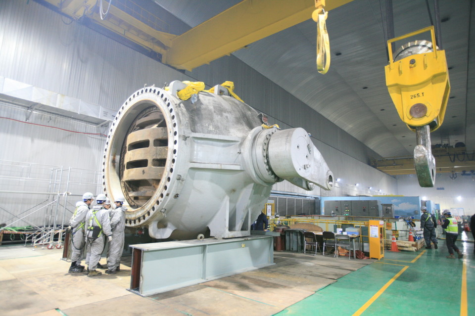 삼랑진양수발전소 수차 입구 밸브. (사진=한국수력원자력)