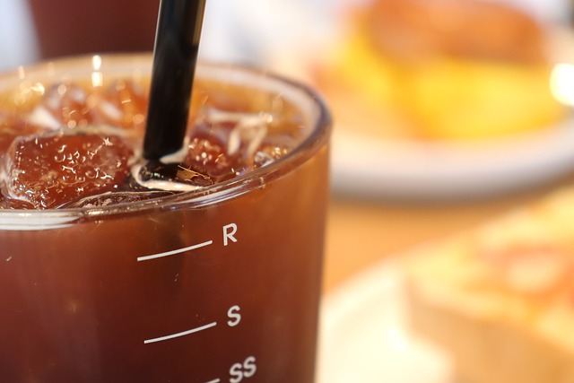 일회용품을 만들기 위해서는 많은 화석에너지가 사용되고, 그 과정에서 온실가스가 배출된다. (사진=픽사베이)