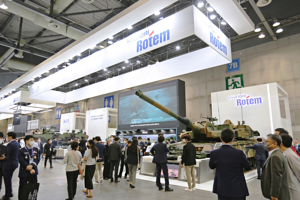 대한민국방위산업전 2022에 참가한 현대로템 전시관. (사진=현대로템 제공)
