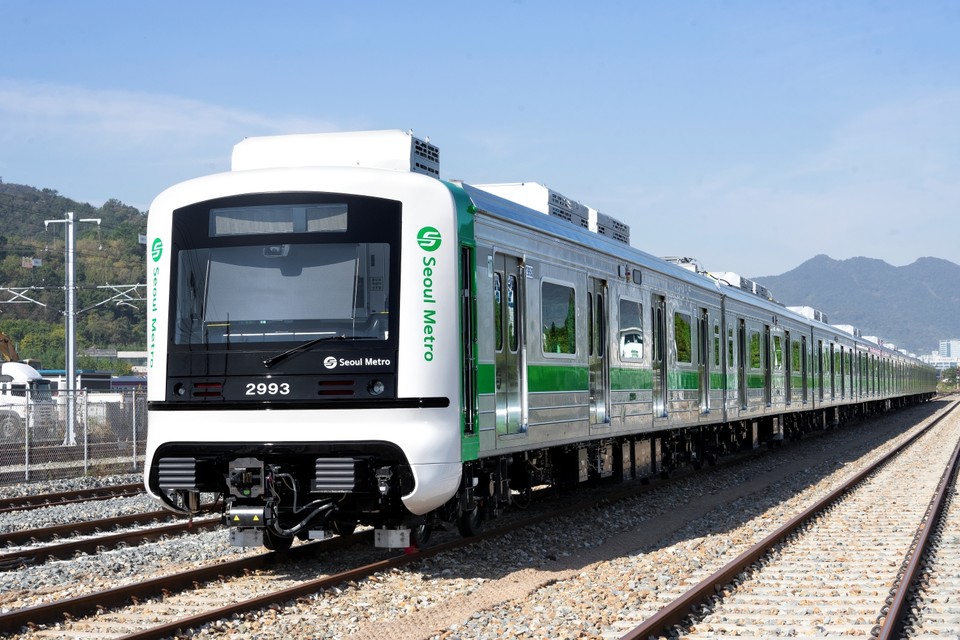 영속도 회생제동 기술이 적용된 서울시 2호선 전동차. (사진=현대로템 제공)