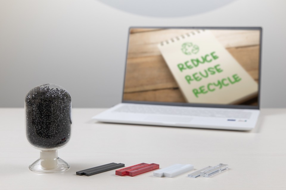 삼양사가 개발한 재생 플라스틱 90%를 함유한 PCR PC. (사진=삼양사 제공)