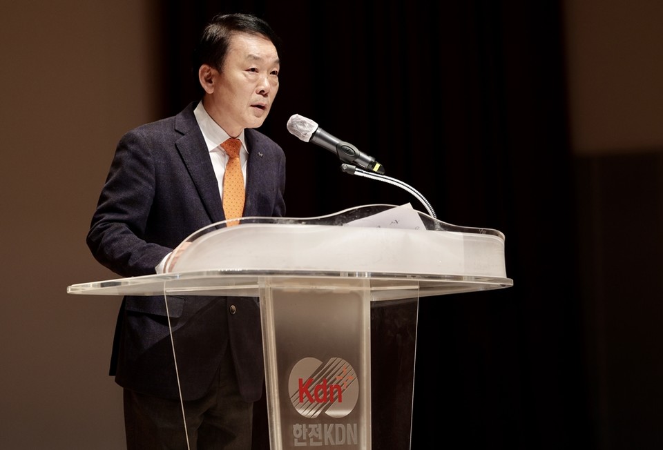 신년사 중인 한전KDN 김장현 사장. (사진=한전KDN 제공)