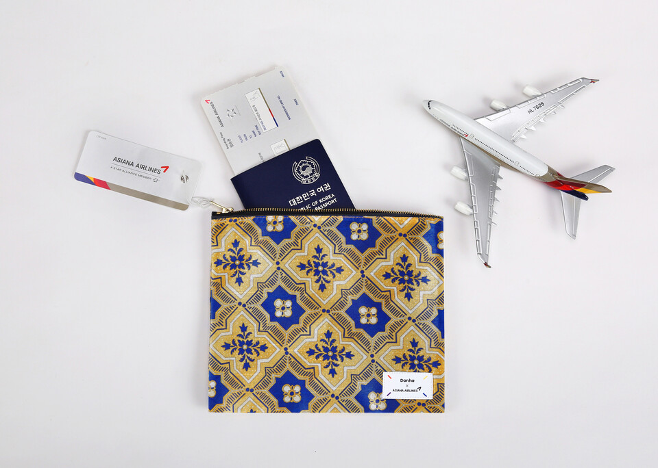 파우치. (사진=아시아나항공 제공)