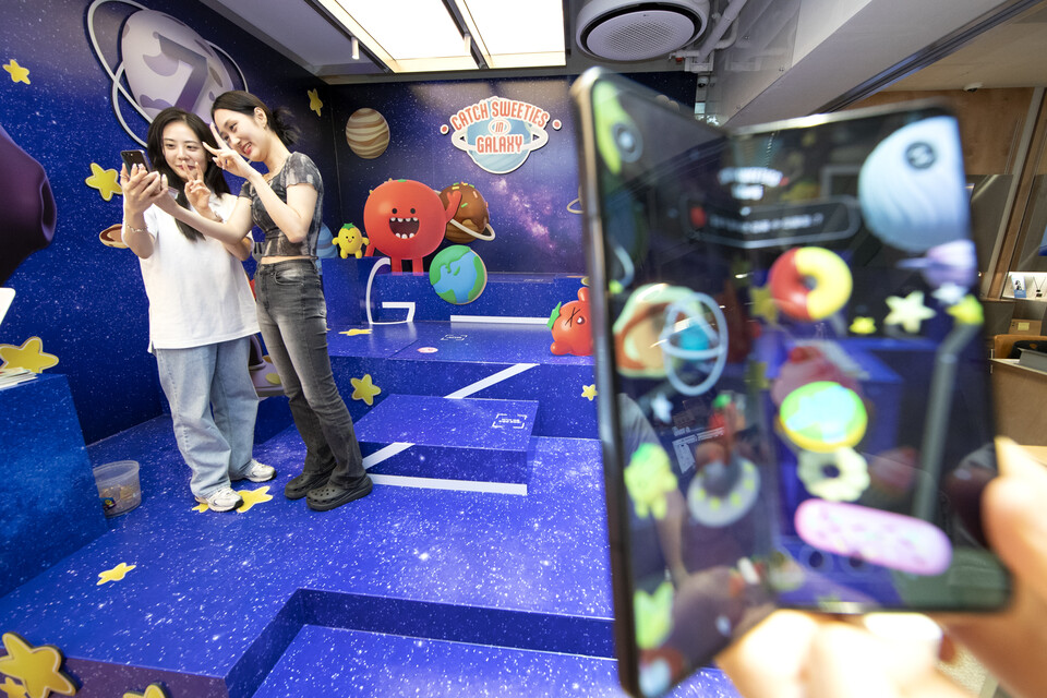 KT가 8일부터 갤럭시 Z 폴드5∙Z 플립5 사전개통을 시작했다. (사진=KT 제공)