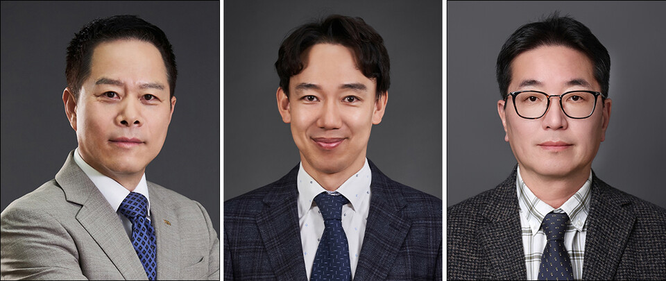 (왼쪽부터)박상영 사장(경영총괄), 배기룡 전무이사(의약연구개발본부장), 정대석 상무이사(인사기획부문장). (사진=광동제약 제공)