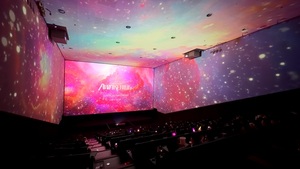 브이런치, AI 영상 확장 기술로 몰입형 K-POP 공연 구현 - 뉴스 썸네일 이미지