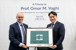 2025 노벨화학상 오마르 야기 교수, 제자기업 랩인큐브 방문···"연구실... - 뉴스 썸네일 이미지